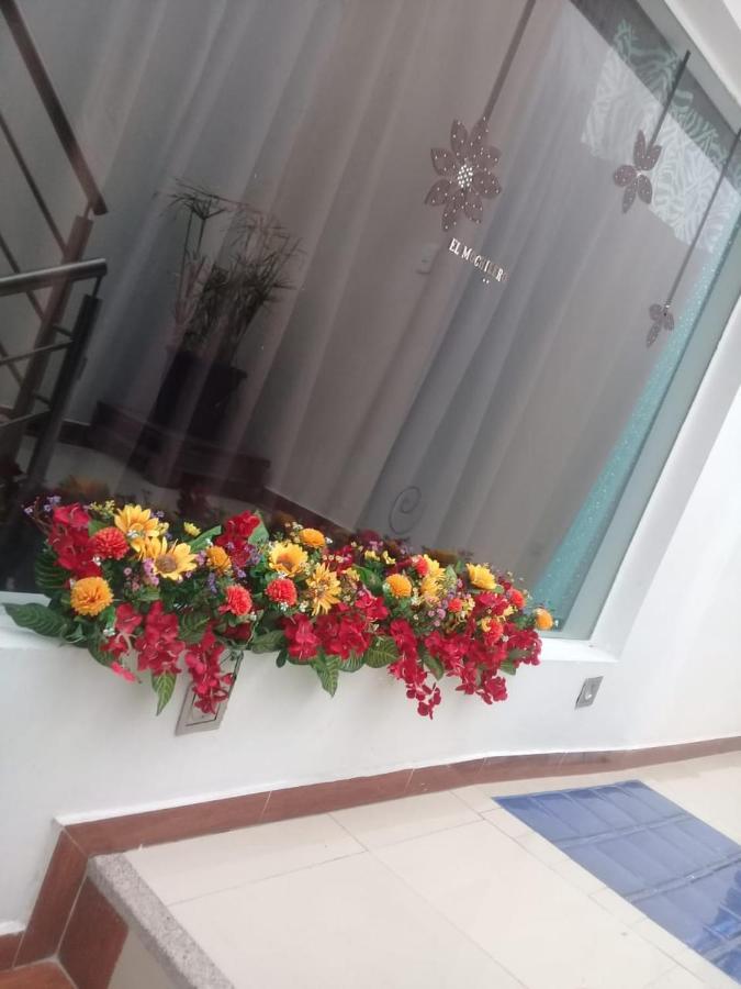El Mochilero Hostel ริโอบัมบา ภายนอก รูปภาพ