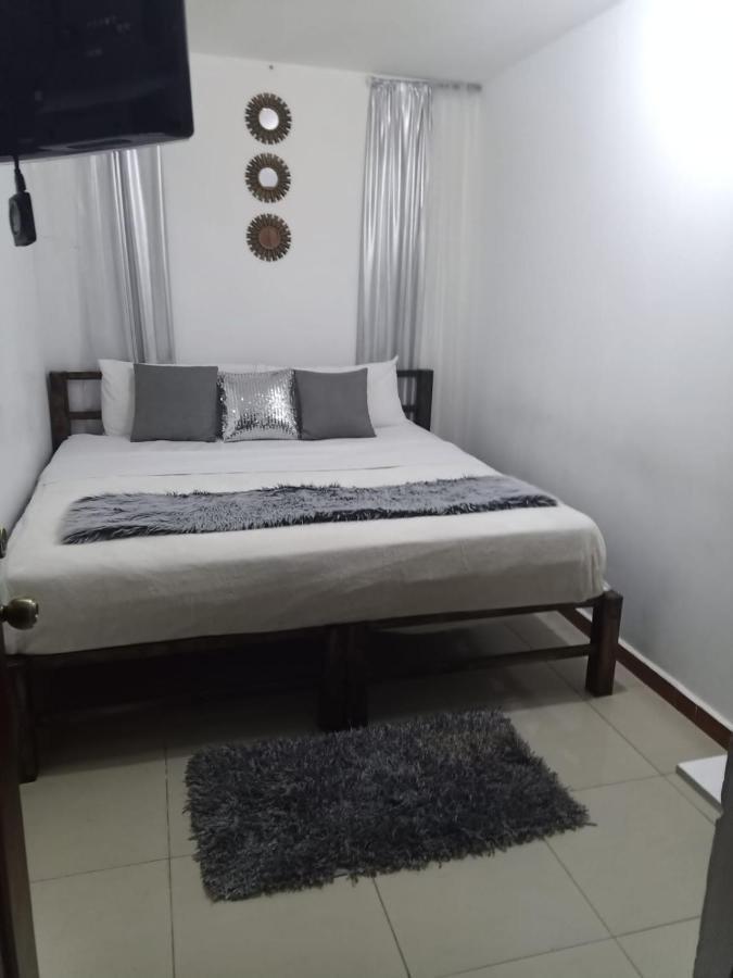 El Mochilero Hostel ริโอบัมบา ภายนอก รูปภาพ