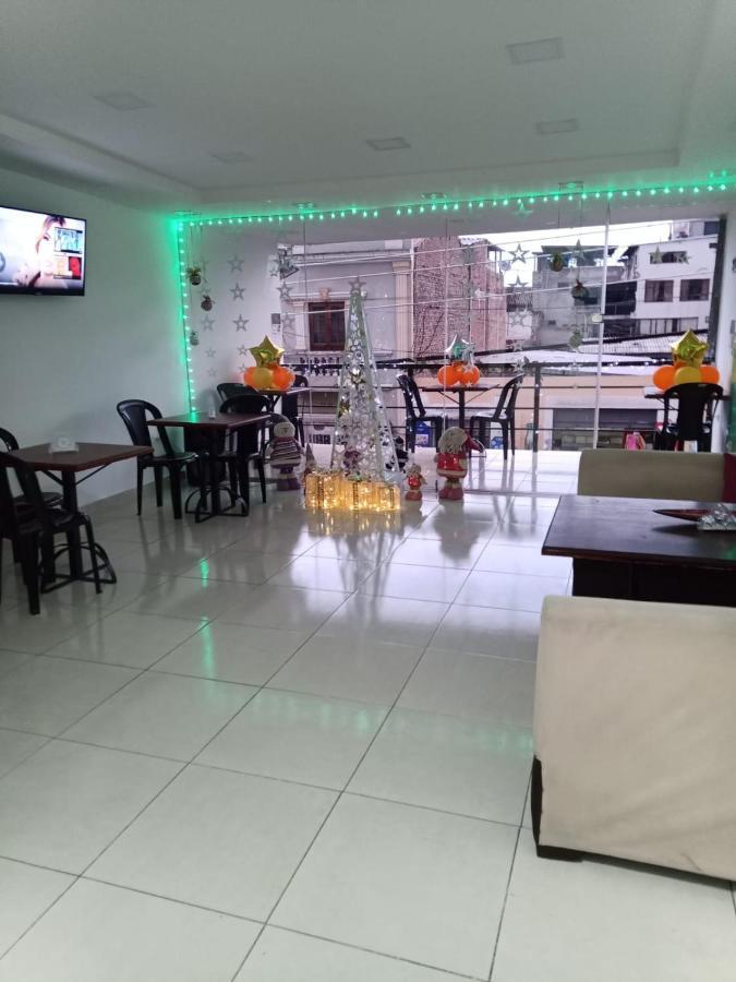 El Mochilero Hostel ริโอบัมบา ภายนอก รูปภาพ