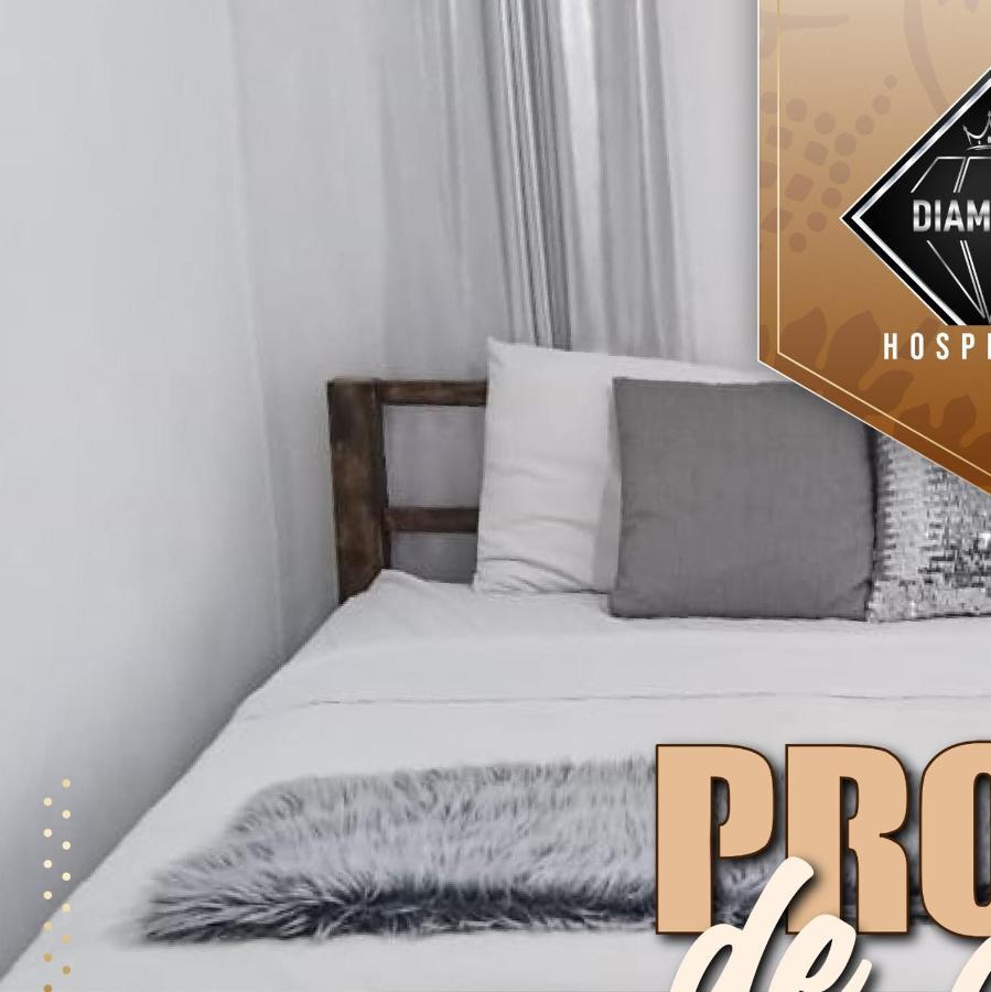 El Mochilero Hostel ริโอบัมบา ภายนอก รูปภาพ