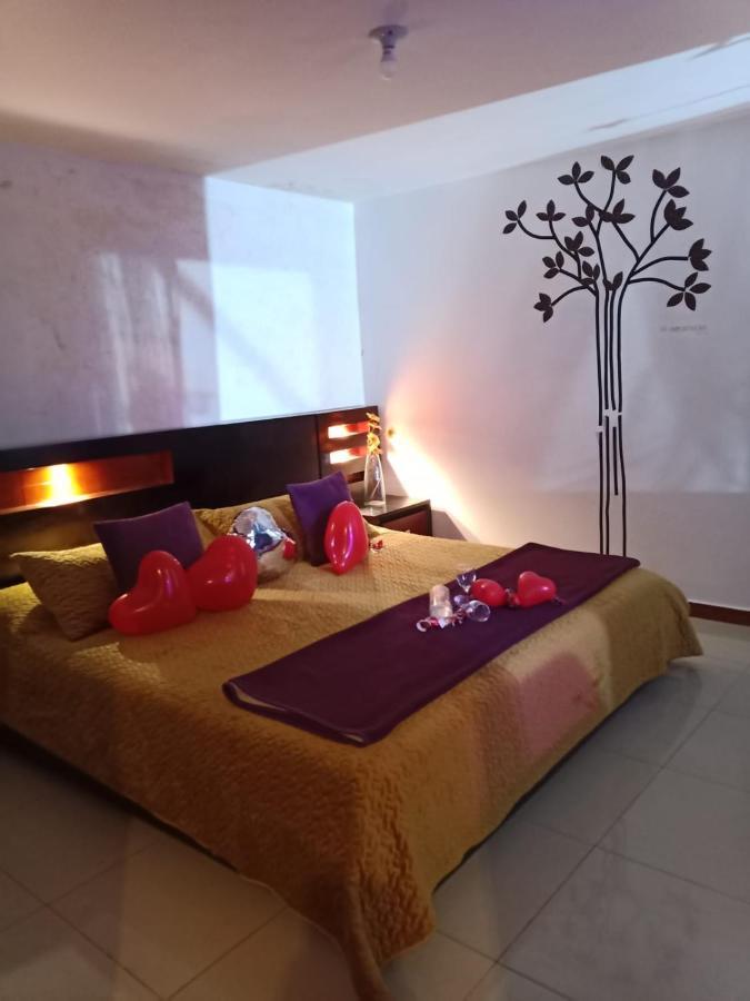 El Mochilero Hostel ริโอบัมบา ภายนอก รูปภาพ