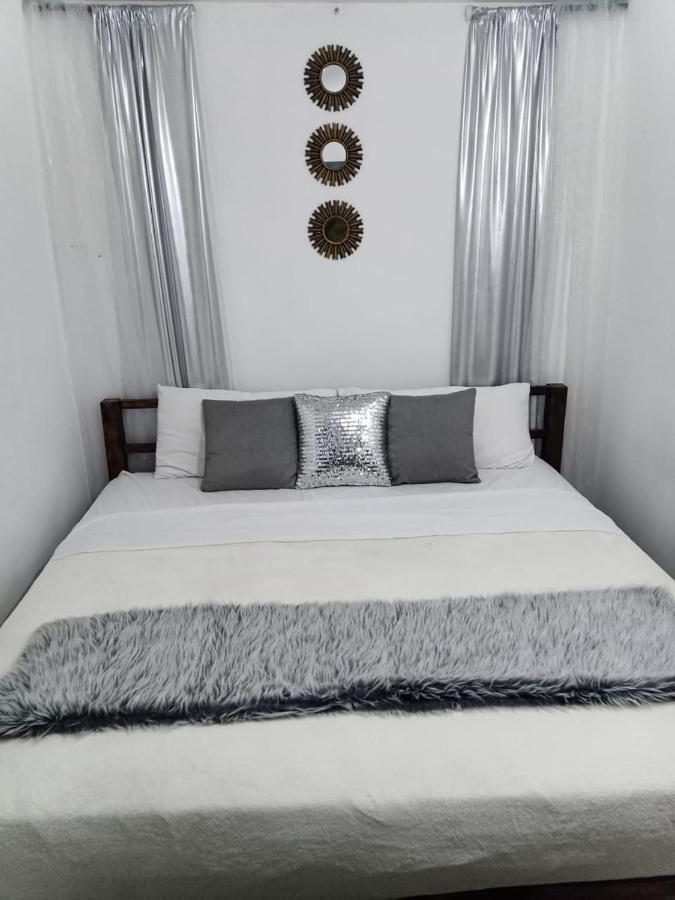 El Mochilero Hostel ริโอบัมบา ภายนอก รูปภาพ