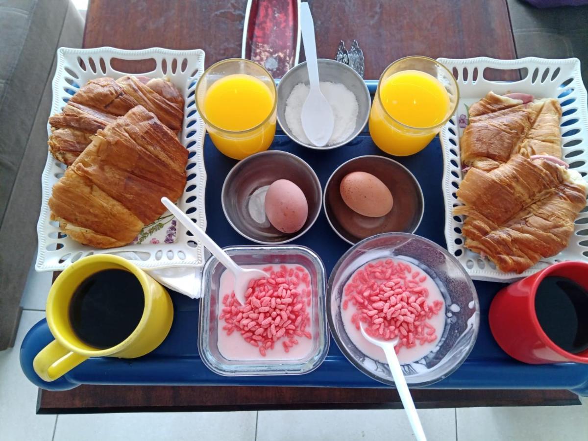 El Mochilero Hostel ริโอบัมบา ภายนอก รูปภาพ