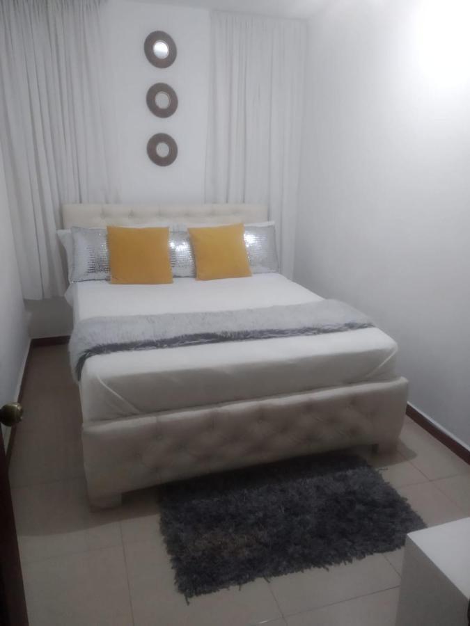 El Mochilero Hostel ริโอบัมบา ภายนอก รูปภาพ