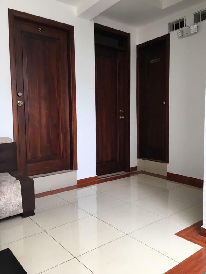 El Mochilero Hostel ริโอบัมบา ภายนอก รูปภาพ